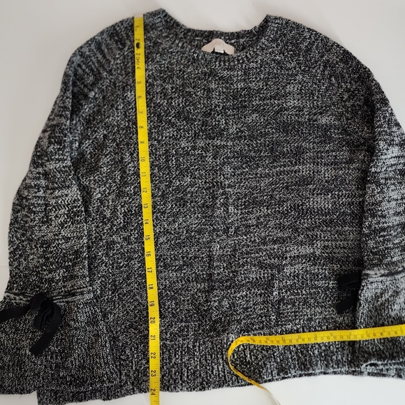 Loft Bow Statement Sleeve Sweater Cotton Round Neck Marled Black Knit Large - Picture 14 of 14